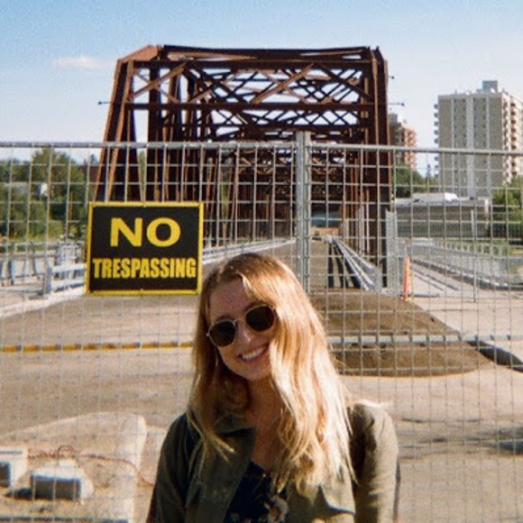 Meet your Posher, Meghan - Picture 1 of 1